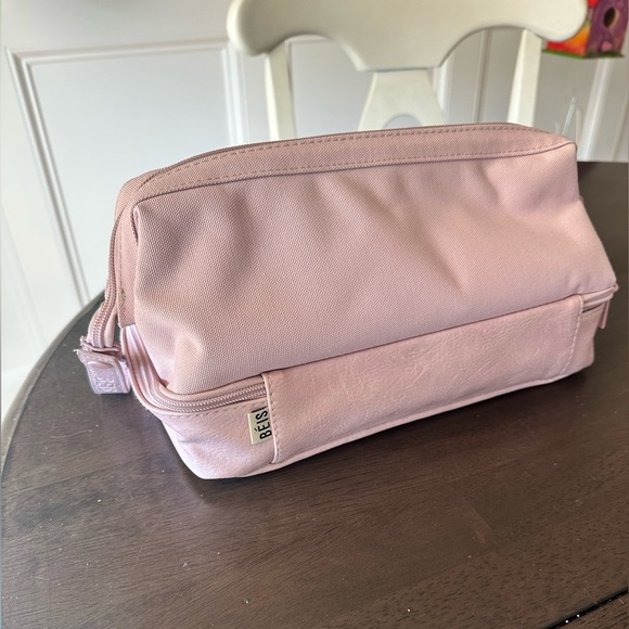 Pink Beis Dopp Kit - Picture 2 of 6